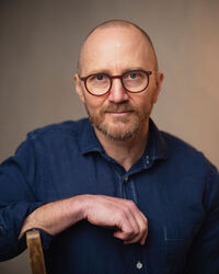 Chris Cleave
